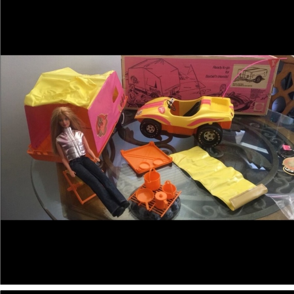 Barbie camper